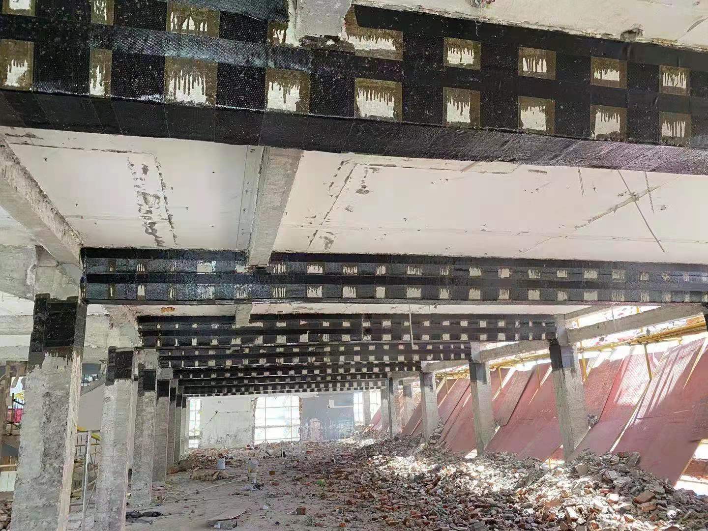 炉霍碳纤维加固对症处理好房屋